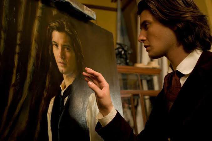 EvyVictoria037's tweet photo. @GabyChavez094 @JessyPazA1 Mientras que el pintor Basil retrata a Dorian, Henry y el joven mantienen una conversación en la cual Henry induce a Dorian al hedonismo, le dice lo corto que es la juventud y que en algún momento dejará de ser joven y bello. https://t.co/FhXKunIxIU