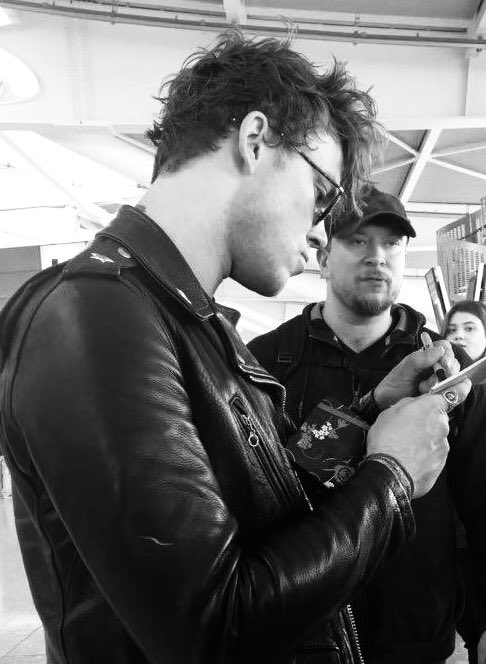 — ashton irwin as alex turner; a thread ☆