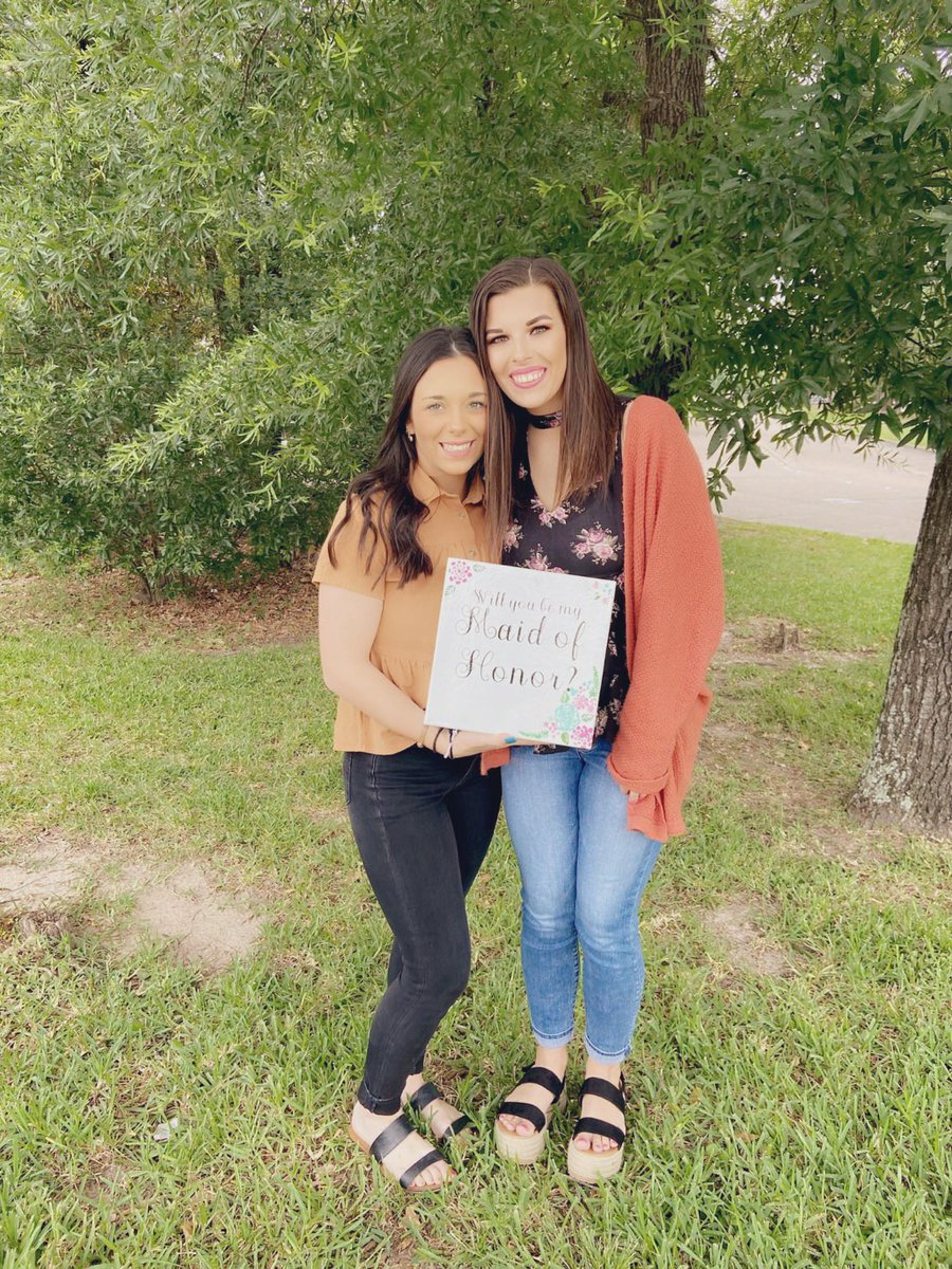 lauryn_hughesss's tweet photo. of course I said YES💗 I can’t wait to help you &amp; be by your side through this journey sis! @HannahH178 https://t.co/b2mc9nAzVM