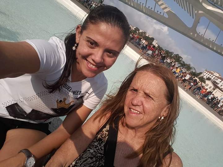 isadleitezl's tweet photo. Eu e mamis ❤ @zcloficial #DiasDasMaesBrahmaLive #ZCLBrahmaLive https://t.co/ZLyLsQS43e