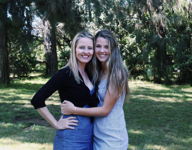PurdueSoccer's tweet photo. Happy Mother’s Day!! I love you so much and am so grateful that you are my mom! Thank you for being my best friend and always being there for me! Thank you for being my No. 1 supporter, I truly wouldn’t be where I am today without you! Love you mom!

💛 𝓢𝔂𝓭𝓷𝓮𝔂 𝓢𝓹𝓪𝓻𝓴𝓼 https://t.co/9zoIbadaT0