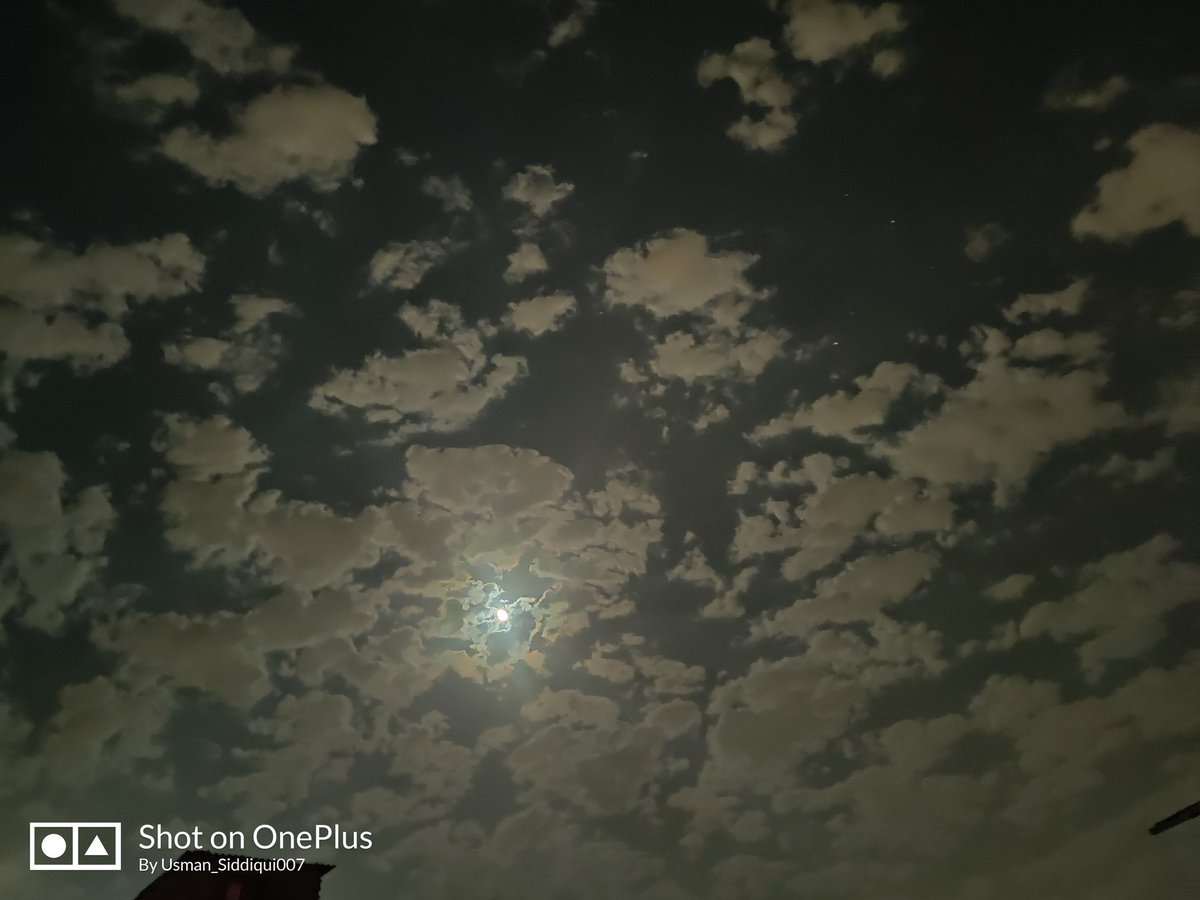 siddiquiusman7's tweet image. The sky is not the limit your mind is 😇✨ #ShotOnOnePlus #OnePlus7t @OnePlus_IN 
#oneplusseries #NeverSettle