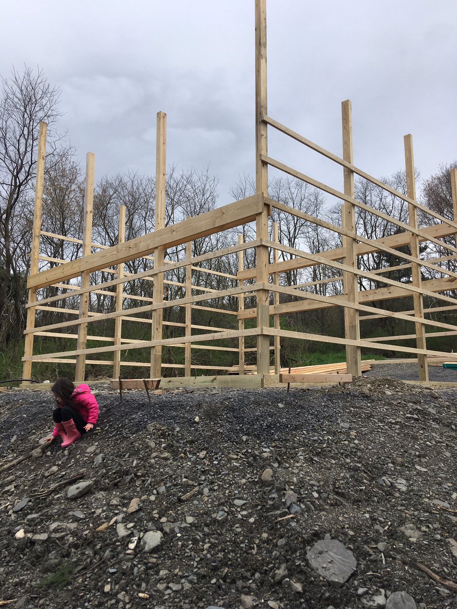 senecasolflx's tweet photo. Fox Den suite build is making progress.  #newbuild #polebarn https://t.co/bqkJr4F7pM