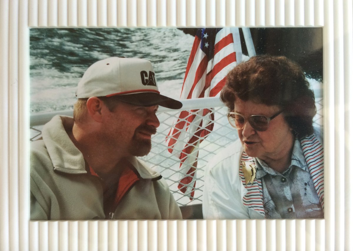 ProfDaveRegan's tweet photo. Happy Mother’s Day Mom, love you &amp; miss you. https://t.co/s6FBORiJXt
