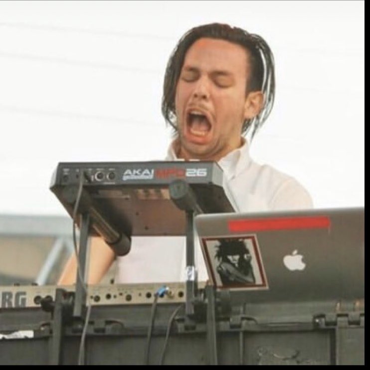 Fuck it. 2013 synth Bry. Shout out <a href="/KITTENTHEBAND/">Chloe Chaidez</a>