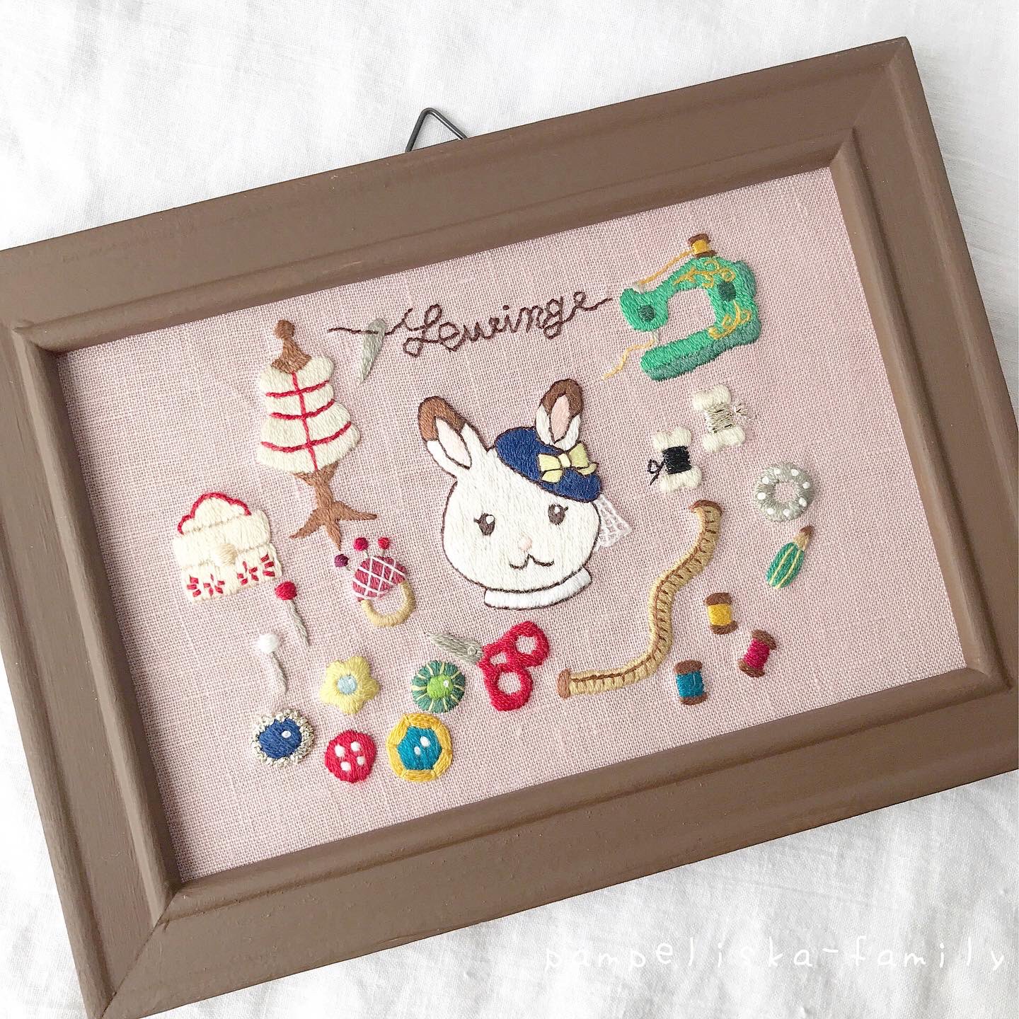 シルバニアファミリー展 イニシャル刺繍入り ハンカチ テオ　ショコラウサギ 81-9fjAB-pL._UF350,350_QL80_.jpg