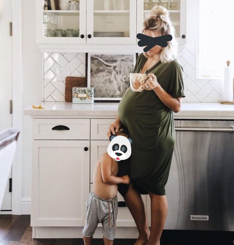 —Vía Instagram—

Mayo 10.
Feliz día de las madres a nuestra persona favorita en todo el planeta. Te amamos mucho, preciosa @osxlemio eres nuestra luz.
Con amor: Seth &amp; yo...