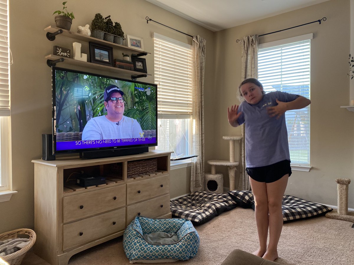 JenniferLinkous's tweet photo. @joshgad maybe this will all make sense when you’re older... #Frozen2 #joshgad #DisneySingalong https://t.co/M218TaHn7Y