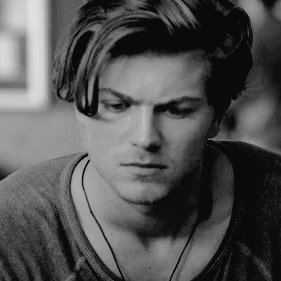 ㅤㅤㅤㅤ  ————— ㇂❃㇁—————ㅤㅤㅤㅤㅤㅤㅤㅤㅤㅤㅤㅤㅤㅤㅤ

                       𝗞𝗜𝗘𝗥𝗔𝗡 𝗪𝗜𝗟𝗖𝗢𝗫.

ㅤㅤ          ————— ㇂❃㇁————— 

𑁍̤༣ཾ྄ @wearmymask.