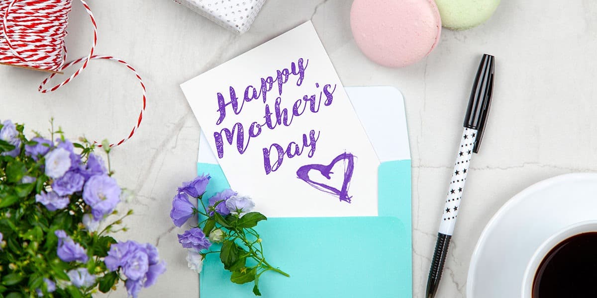 usdbmesfb's tweet photo. Happy Mother's Day! #HappyMothersDay #HappyMothersDay2020 https://t.co/5RSaIuxQ3q