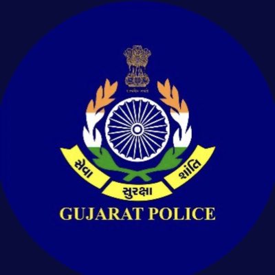 PavanPandya5's tweet photo. मैं गुजरात पुलिस @dgpgujarat के साथ एकजुटता में खड़ा हूं।इस प्रतिकूलता का सामना करने के लिए अथक प्रयासों के।   लिए@GujaratPolice को धन्यवाद।डॉक्टरों, चिकित्सा कर्मचारियों, स्वास्थ्य कर्मचारियों के लिए बहुत आभारी हैं जो मोर्चे पर वायरस के खिलाफ लड़ाई का नेतृत्व कर रहे हैं। https://t.co/bSqJE6jIAG