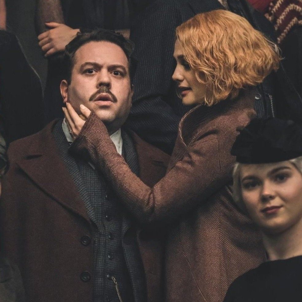 O destino de Queenie e Jacob devem ser traçados de uma vez. Queenie será resgatada pelo Newt e Tina juntos? Qual será o papel de Queenie nesse terceiro filme?