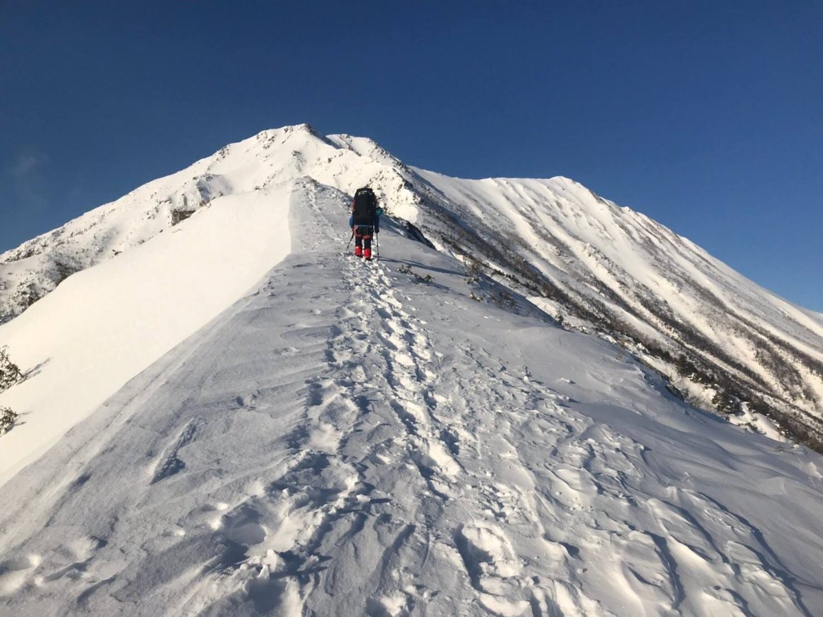 gusinkan's tweet photo. 《山岳部》
山岳部は登山を始めクライ��ング、沢登り、スキーなど、自然を舞台に楽しむ部活です！
ずっと家から出てなくて、いっそのこと山に行きたいと思っているそこのあなた！
ぜひ私たちと一緒に行きましょう！
オンライン説明会の日程などはこちら
↓
@gac2020sinkan 

#学習院新歓 https://t.co/9Jkov8JB6o
