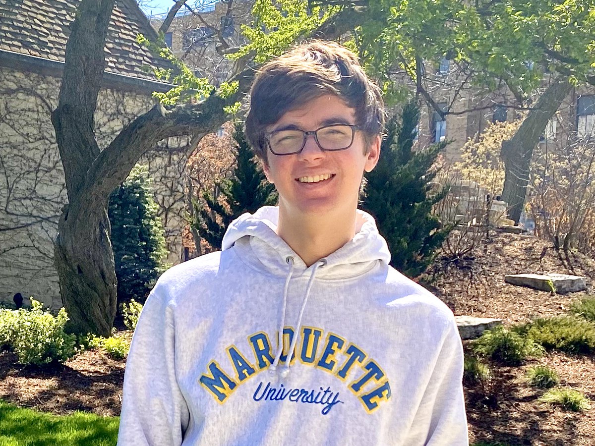 MarquetteU's tweet photo. WOW, summa cum laude!!! Congratulations on your amazing achievement, John! We love you and are so proud of you! We know that you will always Be the Difference! 💙💛 https://t.co/snAcZ4bjk5