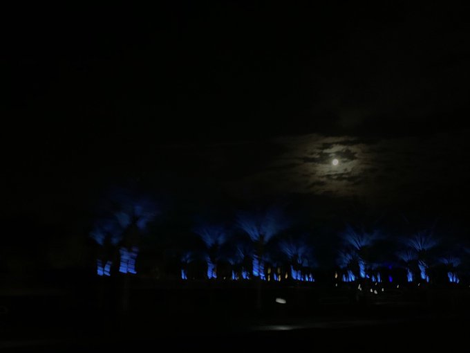 such a nice view last night https://t.co/xAKAHkJZIS<a href="/tag/long"class="tags"><span>#long</span></a>