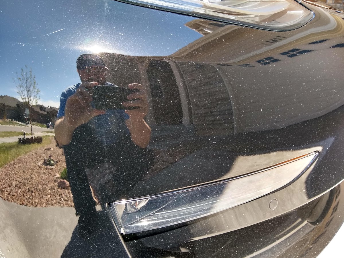 Bottoz1's tweet image. #TeslaPaintIssues #37. My Model 3 Performance. 10 months. 10000 miles. Front bumper and hood are destroyed. Normal Driving. Paved Roads. @elonmusk - Maybe a move to Texas will fix your paint shop?
@Tesla #TeslaModel3 #Model3 
Stand by for video...