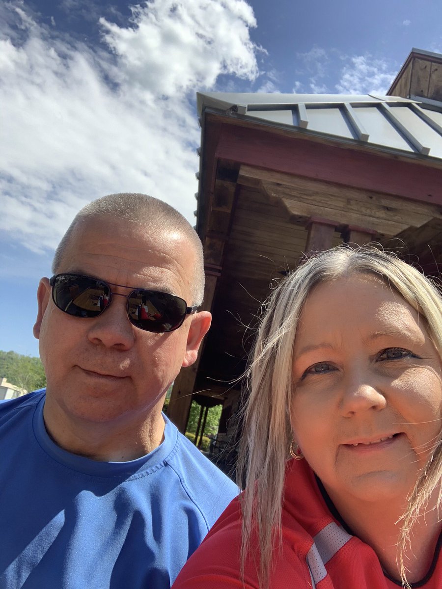 Donaldsansom2's tweet photo. Happy Mother’s to my best friend relaxed and enjoy yourself today. Thanks for all you do for Brittaney ,grandkids and myself. https://t.co/lMIp5oOVvk