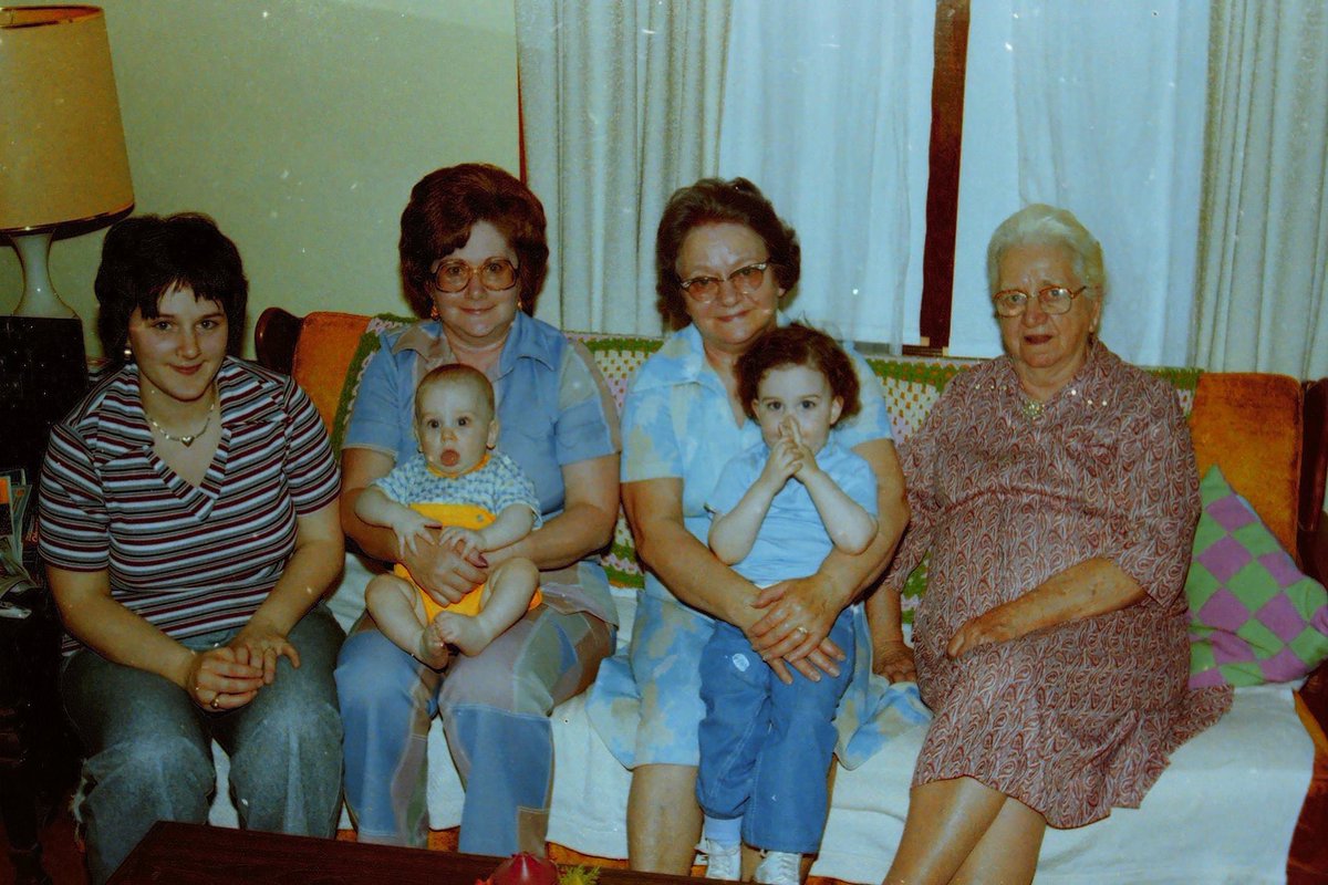 kimmyaporter's tweet image. Happy Mother’s Day to all Moms our there and especially to the women in my life whose example of faith, love and strength helped to form who I am today. #fivegenerations