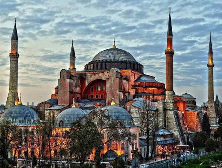 ErciyesAslani's tweet photo. #Ayasofya 
"...Sevgili
En sevgili
Ey sevgili
Uzatma dünya sürgünümü benim
Ülkendeki kuşlardan ne haber vardır
Mezarlardan bile yükselen bir bahar vardır
Aşk celladından ne çıkar madem ki yar vardır
Yoktan da vardan da ötede bir Var vardır."#MilliHesaplarYanyana 
#VarbirHayalimiz https://t.co/z7xoH3QSm3