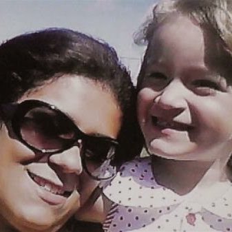 Vanessa Aparecida Ramos, uma dona de casa de 25 anos disse que a sua filha, de 6 anos, estava “possuída por demônios e a espancava como forma de purificá-la em ritual, como uma parte do plano espiritual de Deus.” Ela então assassinou a garota com a ajuda de uma amiga, no Paraná.