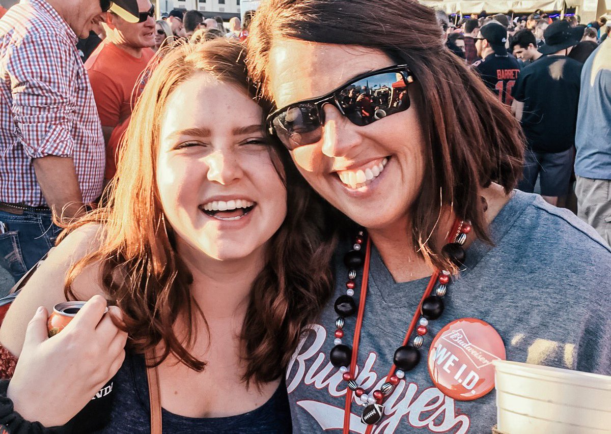 Pi Phi Epsilon tweet media