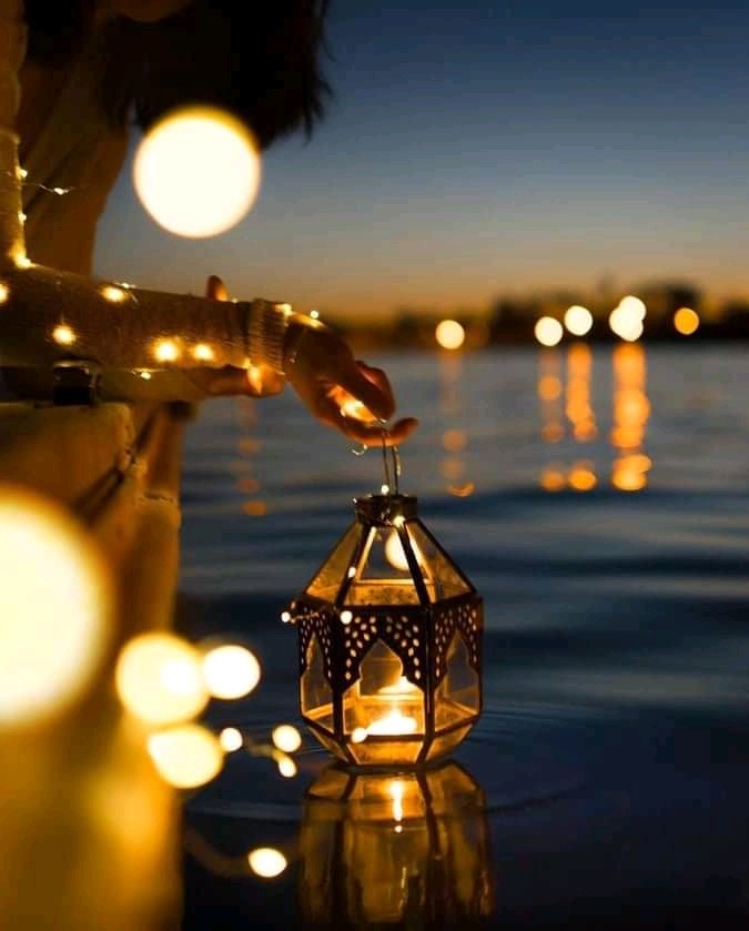 ١٨ | رمضان 🌙

"اللهم ارزقني أجمل مما أتمنى و أكثر مما أتوقع و أفضل مما أدعو ربي بشرني بما يسرني و كُفّ عني ما يضرني و ثبت يقيني و ارزقني حلالاً يكفيني و ابعد عني كل شيء يؤذيني 💛"