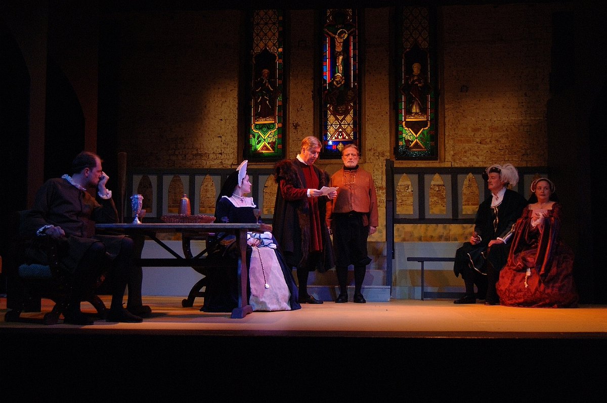 genesians's tweet photo. A #GenesianPhotoRequests for Peter Murphy today, #AManForAllSeasons from 2006 by #RobertBolt directed by #JoyceBirch! Always great to see the back wall and #StainedGlass windows! π https://t.co/Hdjbu961Jg