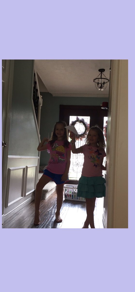 kpughstudio's tweet photo. Love ๐ my Dolphins! Derby Day Delights ! ๐ฌ#DWEstrong #virtualDerbyDay #nationalfieldday @HumbleISD_DWE @CoachTorres_DWE https://t.co/QUFxCNwxNx