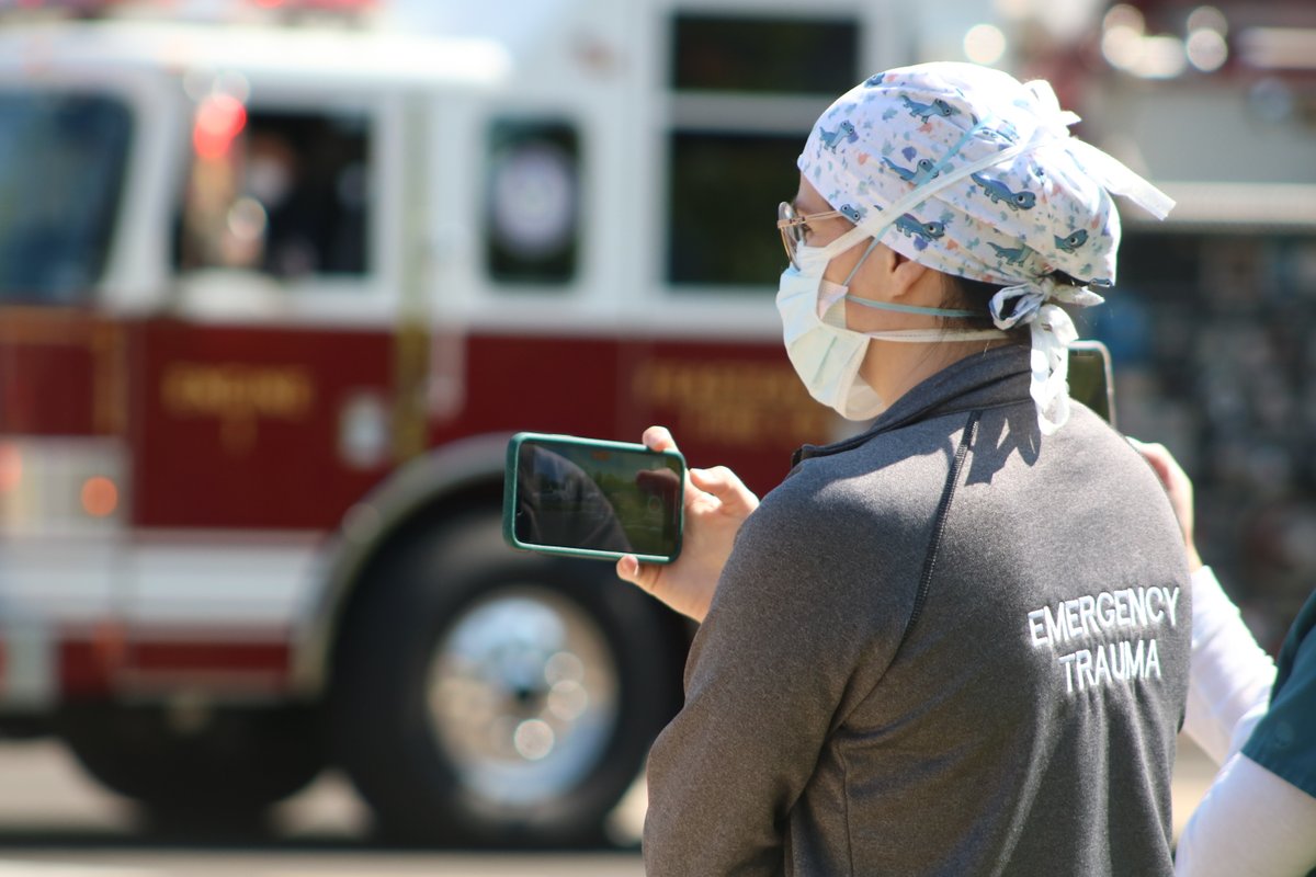 levittownnow's tweet photo. PHOTOS &amp; VIDEO: Responders Parade For @stmarymed Staff https://t.co/yOO847f73Q

@MiddletownTwp @LanghornePolice @Newtown_Police @PenndelS @LFHRS154 @PenndelPolice https://t.co/vb4xUt00xq