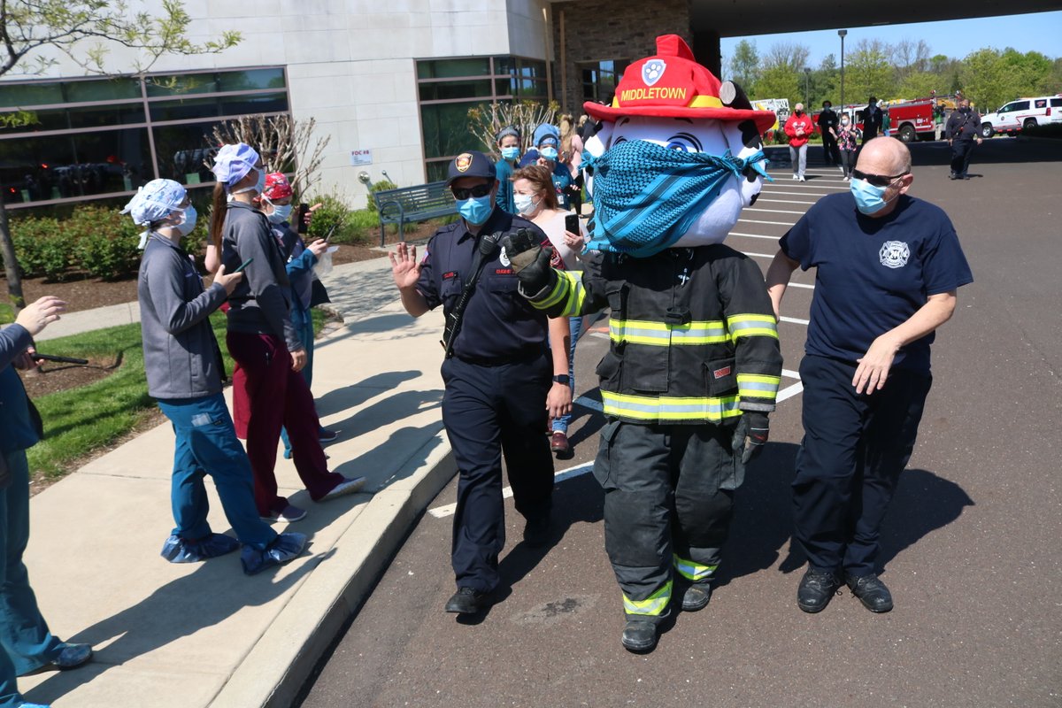 levittownnow's tweet photo. PHOTOS &amp; VIDEO: Responders Parade For @stmarymed Staff https://t.co/yOO847f73Q

@MiddletownTwp @LanghornePolice @Newtown_Police @PenndelS @LFHRS154 @PenndelPolice https://t.co/vb4xUt00xq