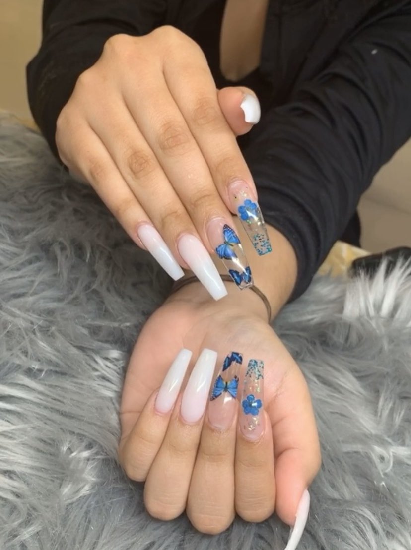 baobaoobaoo's tweet image. I’m a nail tech from broward county, fl:) 
a simple rt can help me build my clientele&amp;lt;3