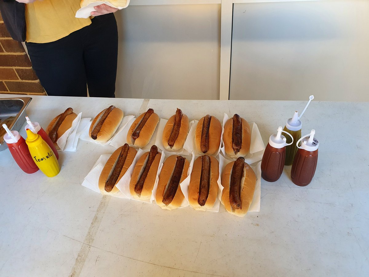 vickyleedale's tweet photo. Phase 1 of getting our kiddies back. Our school is putting on a sausage sizzle EVERY DAY this week to welcome back our students ❤️ Mr Batty aka Chef Batty leading the way #childrenfirstandforemost https://t.co/21zOFmvY9y