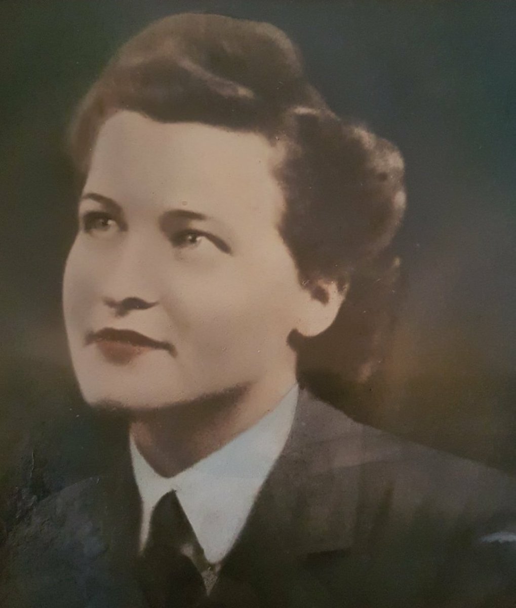 People almost always remark that my grandmother was "smoking hot".You don't know the half of it.1. Correct.2. Grandpa was just one on a menu. Multiple boyfriends during WWII.3. She said Canadians were prudes.4. In her 70s she had a sizzling romance with an ex from the war.