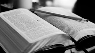 WEtudes's tweet photo. Jugé ou sauvé? Juger, c'est prendre de l'arbre de la connaissance du bien et du mal, décider par nous-mêmes ce qui est bien ou mal. Or, la Bible dit : J'ai mis devant ta face la vie et la mort, la bénédiction et la malédiction..Suivez le lien ci-dessous

https://t.co/zRggceouHG https://t.co/yao8vHY7Gx