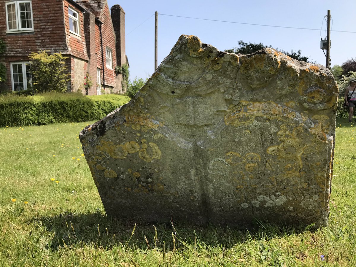 EngChurchPics's tweet photo. St Mary, #Iping, West Sussex has some #mementomori and (at least) two knights buried in its churchyard. https://t.co/fUCfLsJI8H