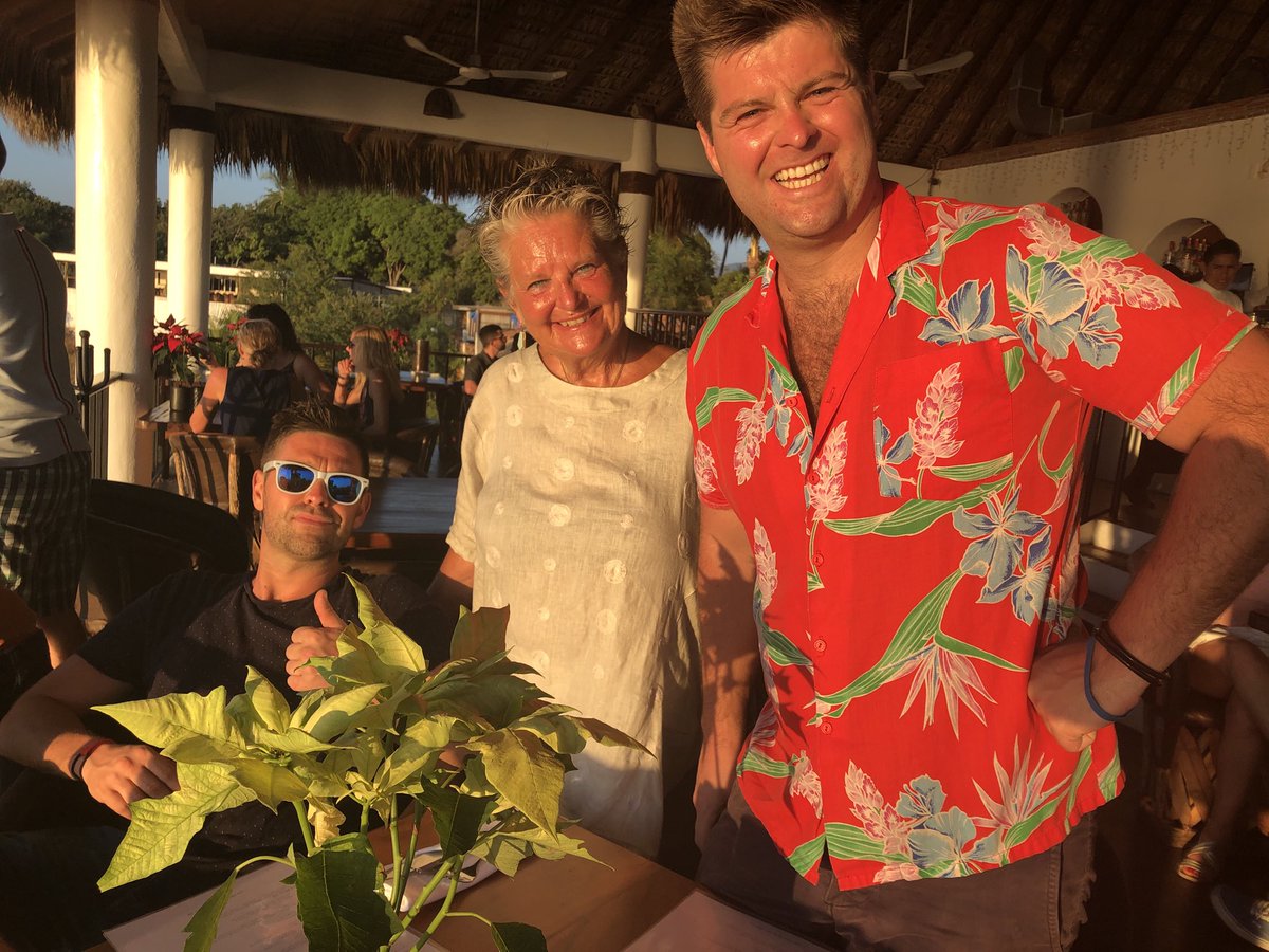 VicArtsMrktg's tweet photo. Indeed: love my sons on memorable #2020MothersDay ⁦@Pablohanson⁩ y ⁦@jhan13son⁩. Pic from Christmas 2019; equally loving &amp; balmy at today’s ‘distancing’ rendezvous in Victoria. #BestLads. We reflect on the present &amp; feel inspired to greatness going forward. #BeWell https://t.co/6nhxv4jfkV