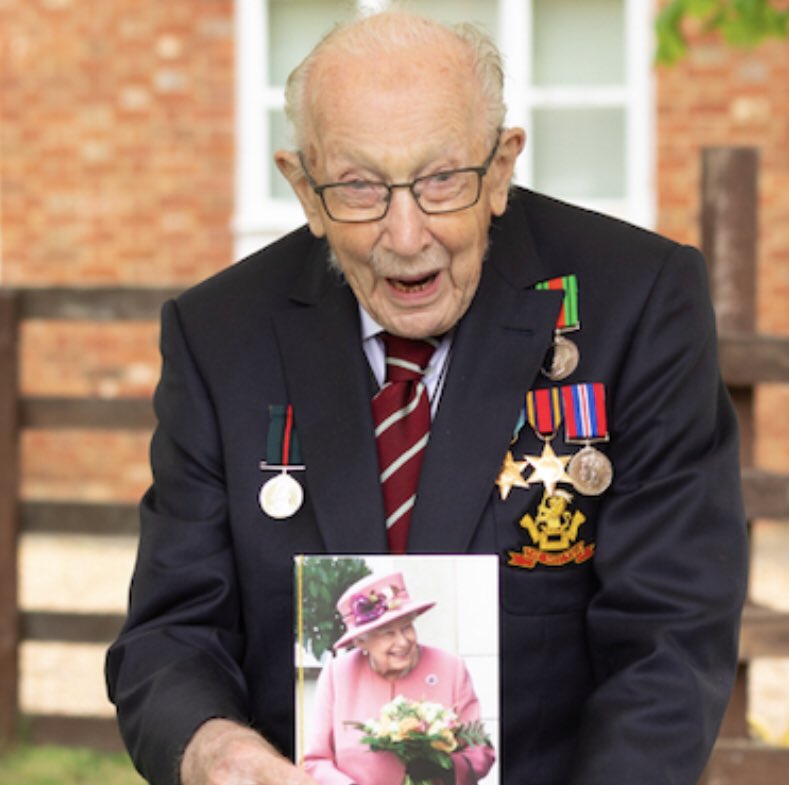 AlastairBruce_'s tweet image. UK #HonoursList 13 June. Public #acclamation for 2 urgent honours nominations

Dame Vera Lynn 103 to GBE (1st Class in Order of the British Empire) &amp;amp; #CaptainTomMoore 100 to be Knight, same order. 

RT if you agree. 75yrs after war they are still best #COVID19 icons @BorisJohnson