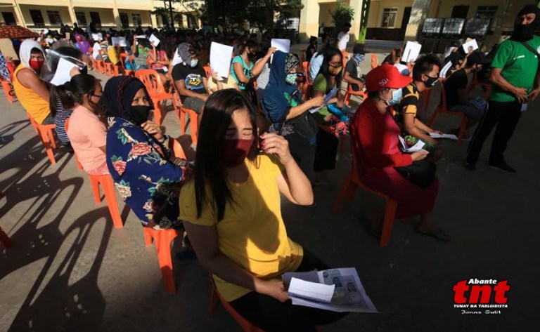 AbanteNews's tweet photo. Mga pamilya sa GCQ, 'di pa sigurado sa ika-2 bugso ng SAP - Palasyo
https://t.co/vpsUZu0yCE
#TunayNaTabloidista #AbanteNews
#SAPextension https://t.co/96fisEPiH1