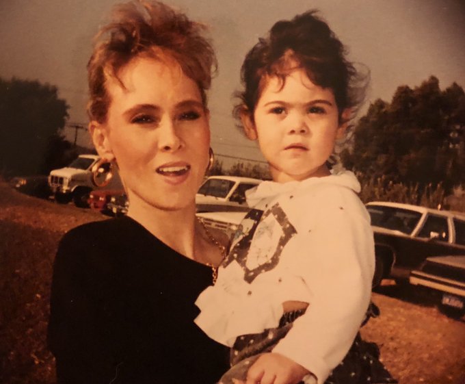 I hope you had a peaceful Mother&rsquo;s Day, Mom💐 https://t.co/pdQiCr5j6e<a href="/tag/newprofilepic"class="tags"><span>#newprofilepic</span></a>