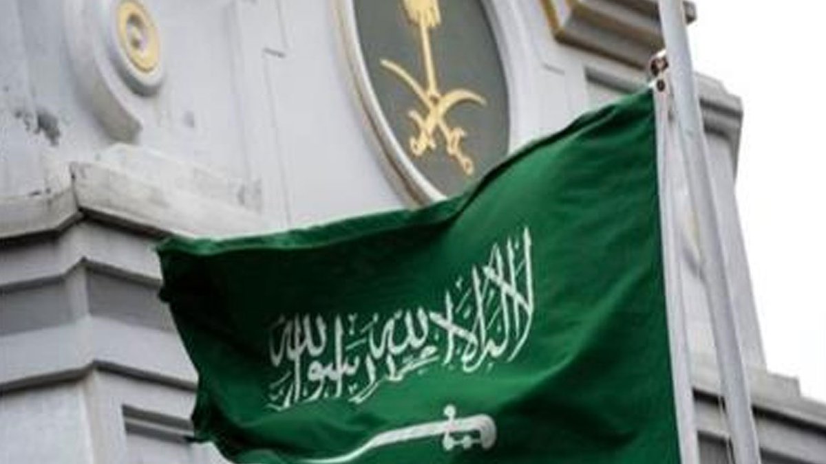dhmi_29's tweet photo. #وزير_الماليه 

الحمدلله ذهاب غلاء المعيشه ولم تذهب العافية والستر والراحة 
الحمدلله ذهاب غلاء المعيشة ولم يذهب الامن والامان
فتره وتعدي ..
نجدد البيعة سمعاً وطاعة في المنشط والمكره  حفظ الله بلادنا من كل شر 🇸🇦 https://t.co/8VHIhztjxx