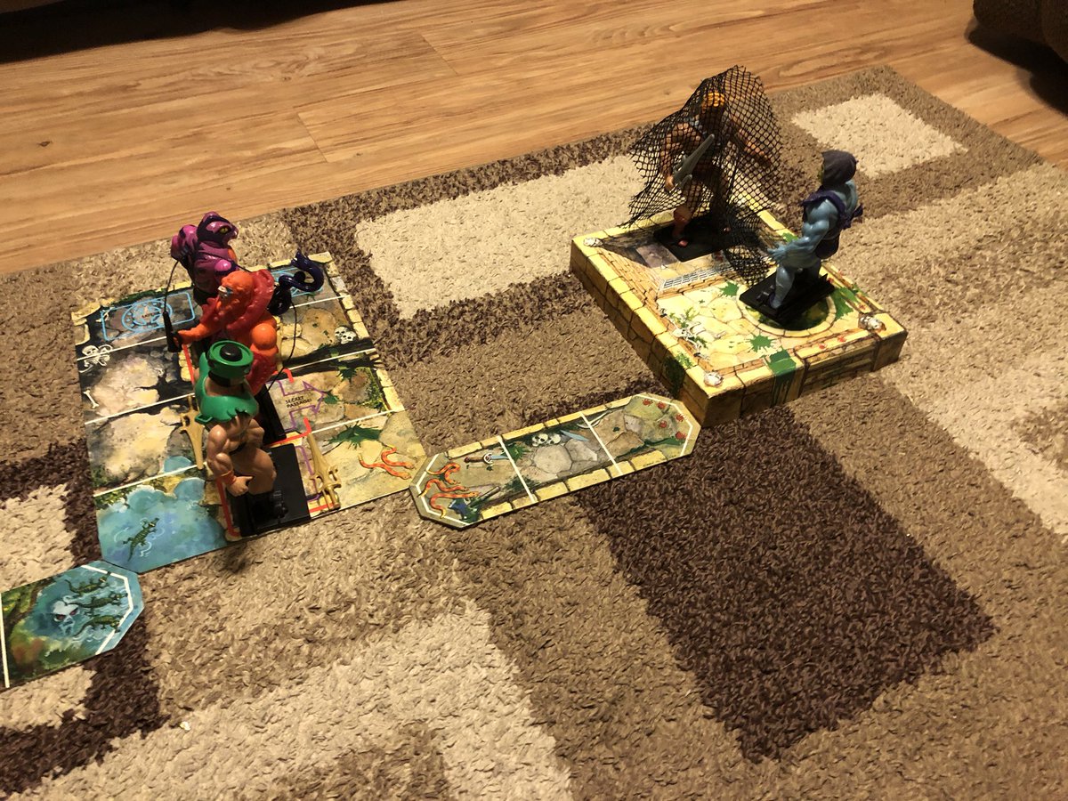 Jarrod Alberich, The Yard Sale Artist™️🦚 tweet media