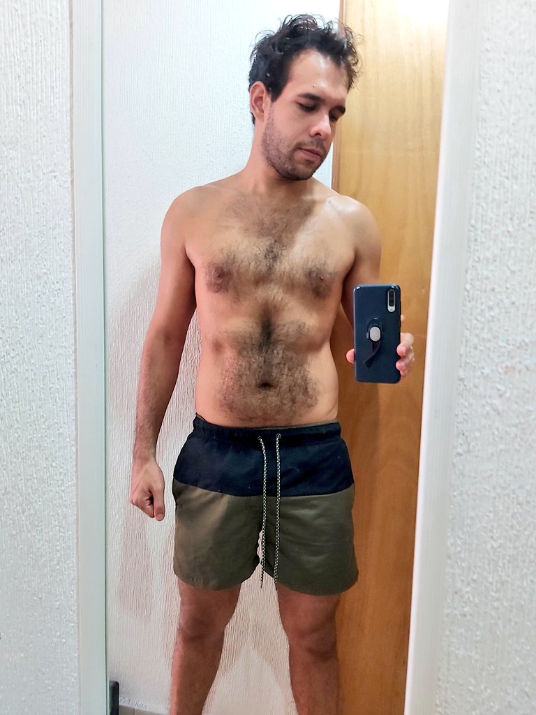 RVenexican's tweet photo. Día 6:
-Abs FM 6
-40 abdominales x Crunch + Crunch lateral + Plancha oblicuos + PiernaBrazo + Pull Leg

Si habrá  cambio? https://t.co/d1oC6N8XPy