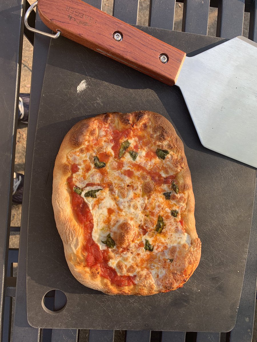 JamesHeuck's tweet photo. Pizza time on  #TraegerDay. https://t.co/HXNlHLTW6Q
