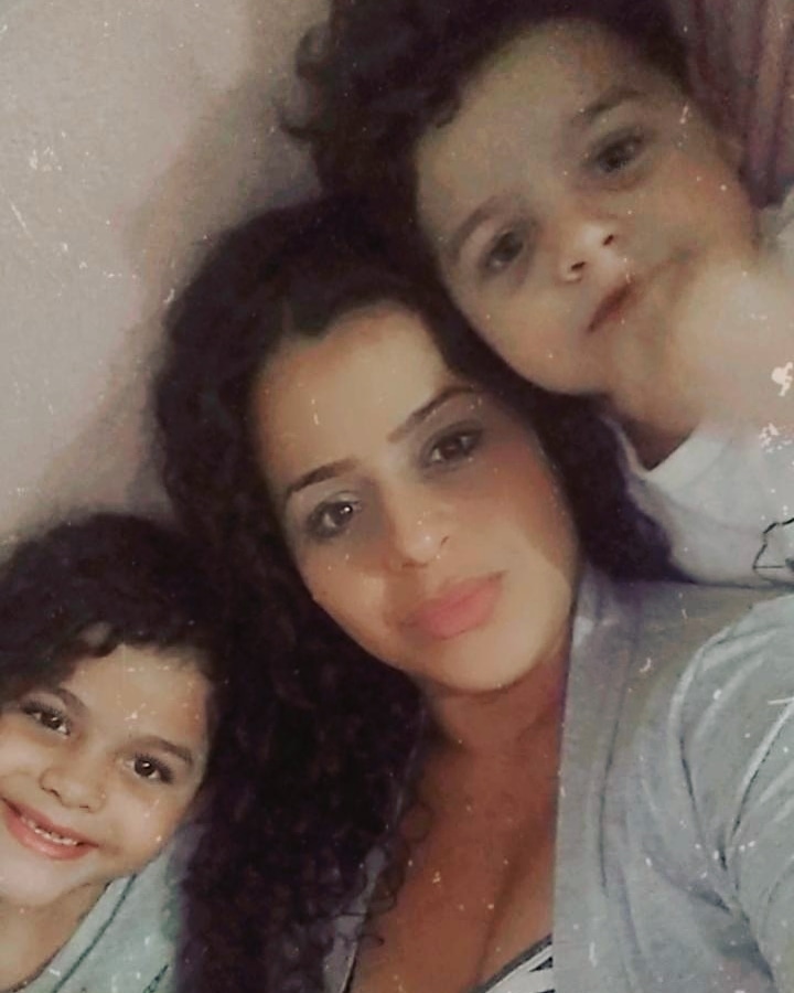 Pris2_Santos2's tweet photo. Quando dizem que a maternidade te vira do avesso, realmente faz todo sentindo, tudo que vc acha que sentia de amor, vc só sente de verdade quando vc gera esse grande amor, foi a minha melhor versão, foi meu lado certo!
Meus filhos minha Vida❤️ #herançadosenhor  #diadasmães https://t.co/HuLv7uUSo4