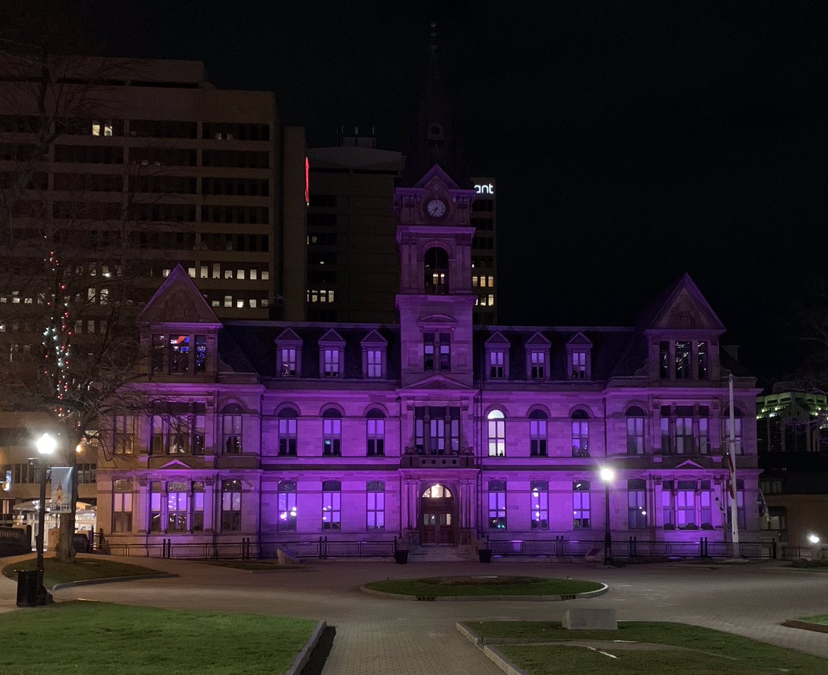Halifax City Hall illumination in blue and purple tonight in downtown Halifax, Nova Scotia. Happy Mother’s Day! #LightItUp4HD
@HuntingtonSC