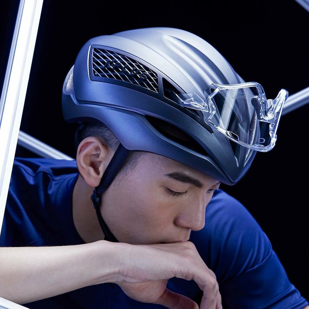 kplushelmetjp's tweet photo. エアロヘルメットのULTRA💨
日差しが強くなり始めました。そんな時は、Ventシールドに交換!🍃
心地いいエアーインテイクがライドを楽しくします。サングラスがかけやすい構造になっています。
#kplushelmet #kplushelmetjp #ultra #mattegray #vent #aerohelmet #cyclinghelmet #gray #asianfit https://t.co/NyWLP9WuHC