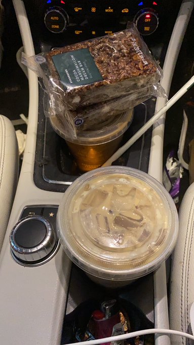 Just got so much free stuff from Starbucks...wearing Liquid Finesse and Habitu&eacute; Provocateur https://t<a href="/tag/dtla"class="tags"><span>#dtla</span></a>