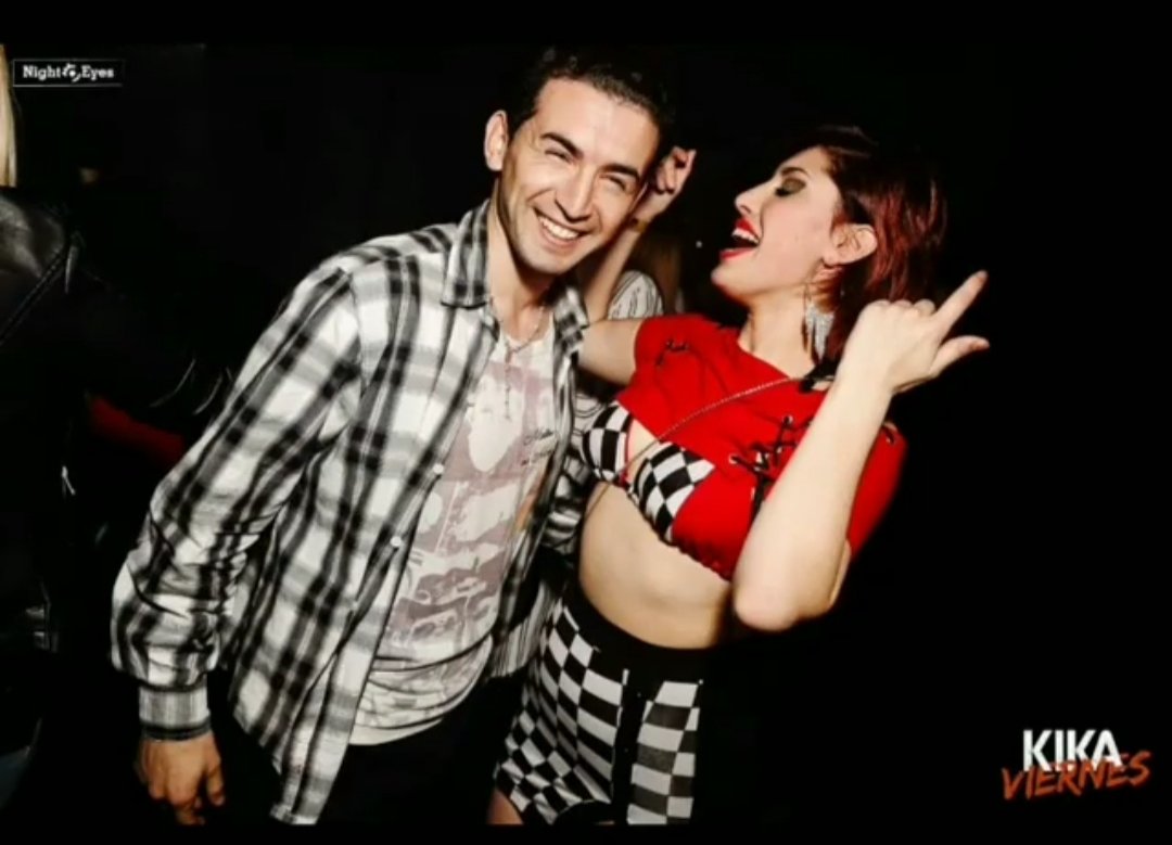 Le mando mis deseos de un felíz cumpleaños a @Oficial_AngelOk 🎈🎂 que tengas un lindo cumpleaños. 
Dejo un recuerdo por acá...