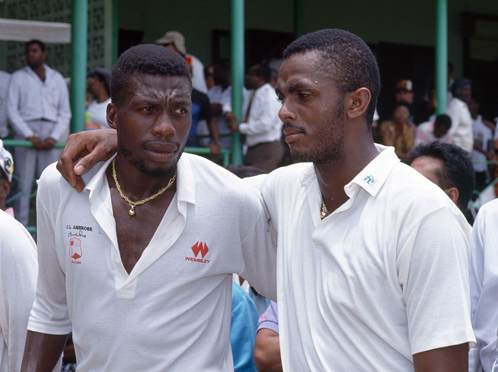 ICC's tweet photo. ⚡ Who is your favourite fast-bowling pair of all time? https://t.co/sA0Kbhov60