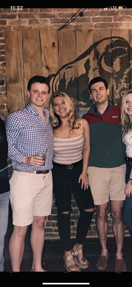 cmillyrockk's tweet image. call me sentimental, but a year ago I was flirting with Lucas on a regular Saturday night in Lex. That regular night out turned into a years worth of a happiness and joy that I’ve never known until him ❤️ he deserves a lil s/o! 😘 #inmyfeels